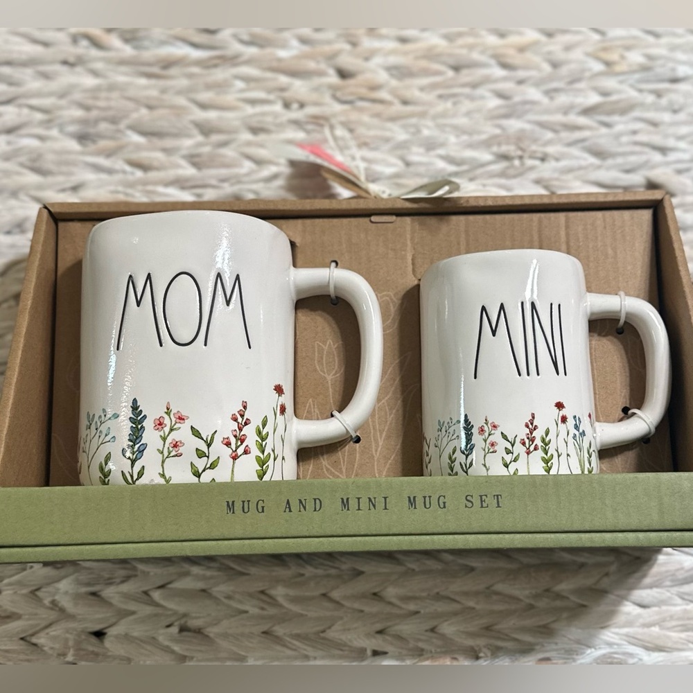 Rae Dunn White Floral "MOM" and "MINI" Mug Set